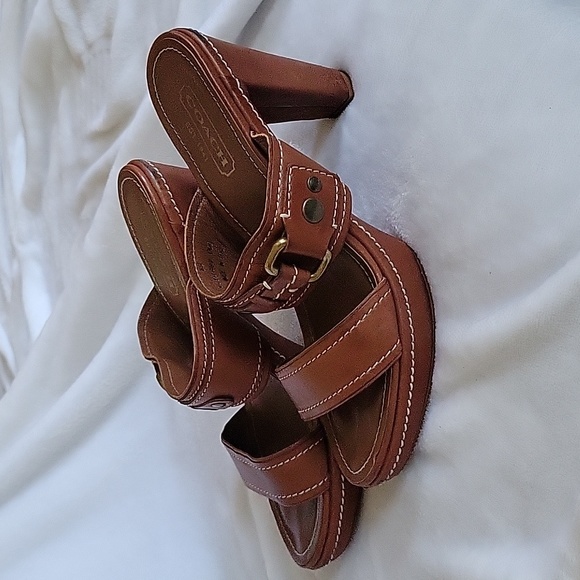 Coach Sandals - Picture 4 of 4